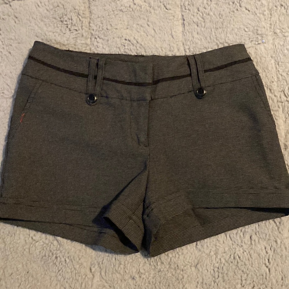 Maurice’s size 1/2 shorts